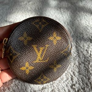 Louis Vuitton Round Coin Purse Vintage